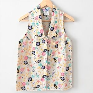 Vintage Pastel Abstract Design Sleeveless Button-Up